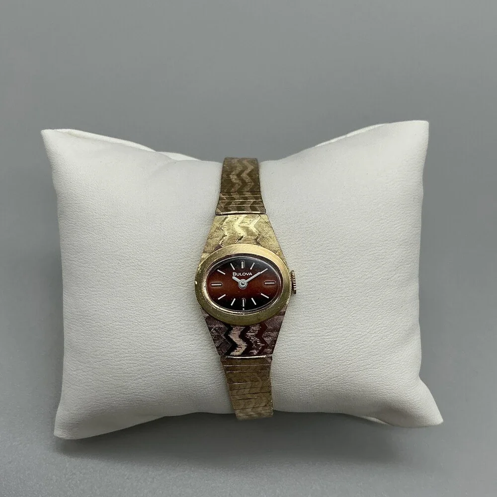 Vintage Bulova Womens Watch 18mm Red Dial Gold Tone 1976 Manual Wind 6.25
